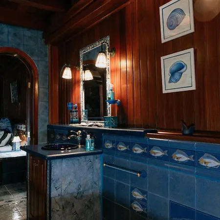 Blueattic Apartment *