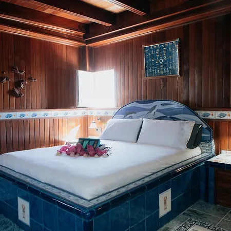 Blueattic Apartment *